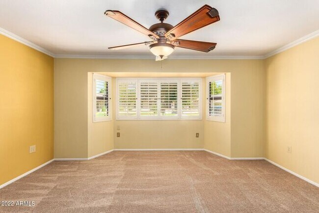 Building Photo - Your Oasis Awaits!