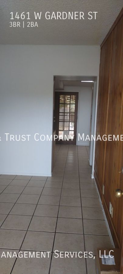 Building Photo - 1461 W Gardner St