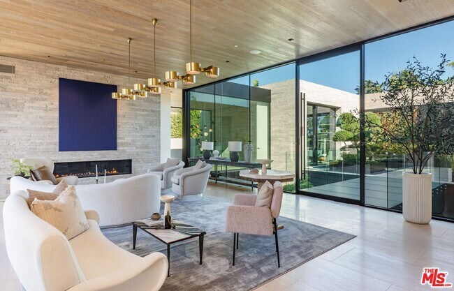 Building Photo - 1335 Carla Ln