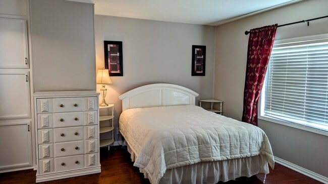 Building Photo - 73530 Red Cir