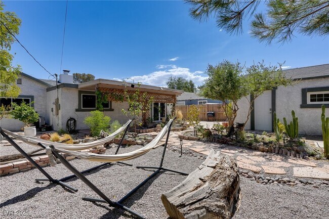 Building Photo - 1244 S 9th St