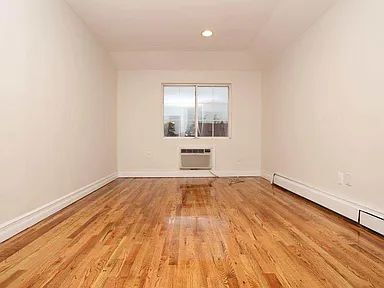 Building Photo - 319 Winthrop St