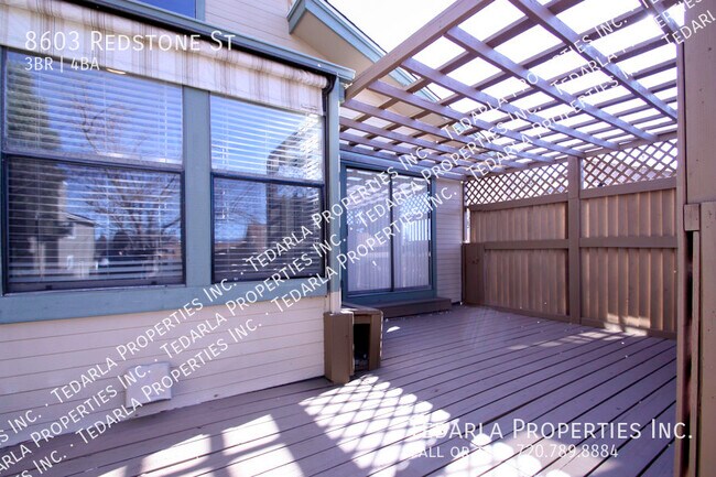 Building Photo - 8603 Redstone St