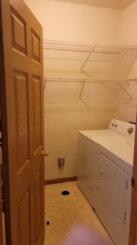 Building Photo - 665 Woodduck Dr