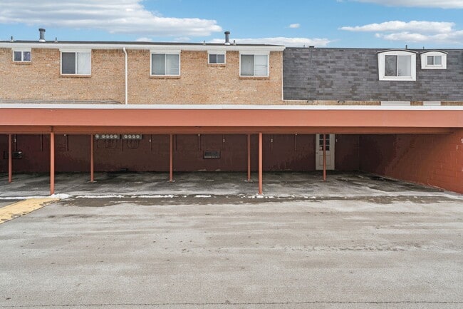 Building Photo - 110 Losson Rd