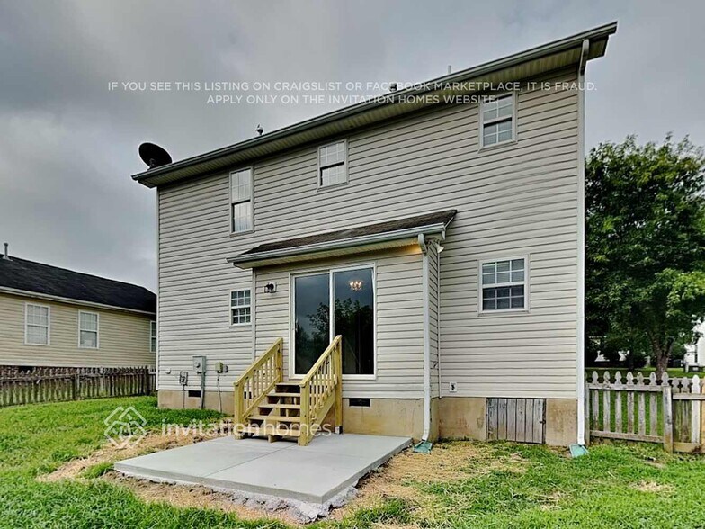 Building Photo - 756 Sir Raleigh Dr