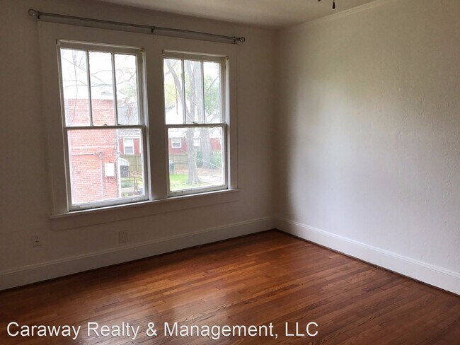 Building Photo - 1 br, 1 bath House - 670 Ockley Dr. #4