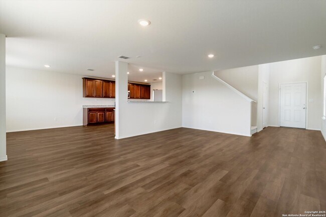 Building Photo - 414 Retama Pass