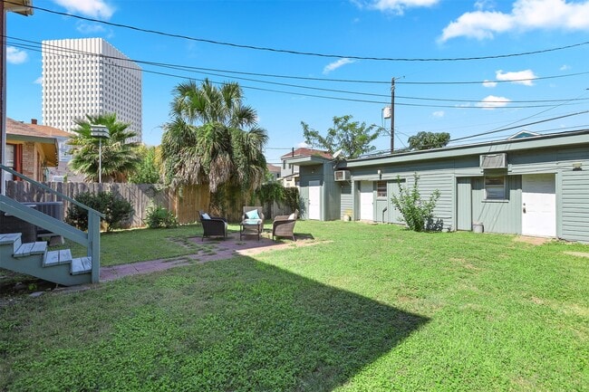 Building Photo - 1708 Market St