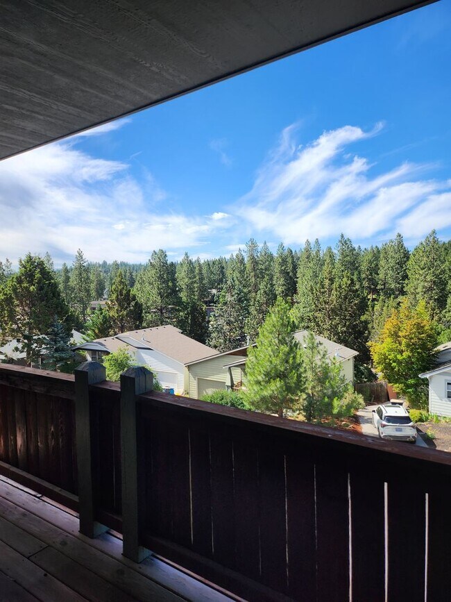 Building Photo - 2564 NW Monterey Pines Dr