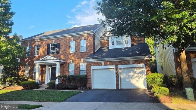 Building Photo - 7659 Shuttington Dr
