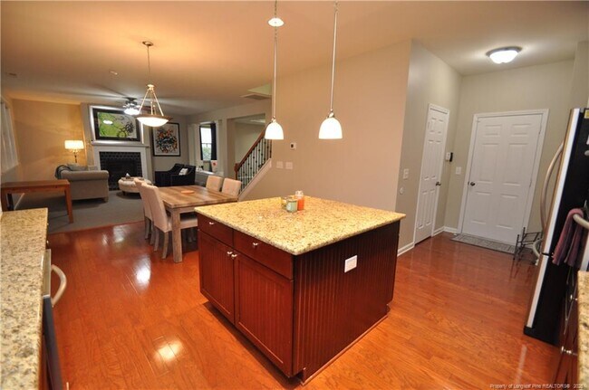 Building Photo - 300 Lime Creek Ct