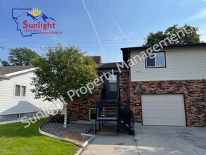 Building Photo - "Spacious 3-Bed, 2-Bath Duplex in Prime Billings Location – 1500 Sq Ft of Comfort!"
