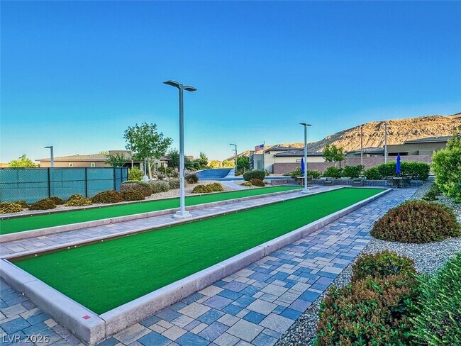 Building Photo - 6714 Desert Crimson St