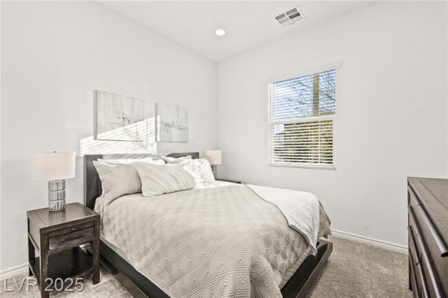 Building Photo - 52 Reverie Hts Ave