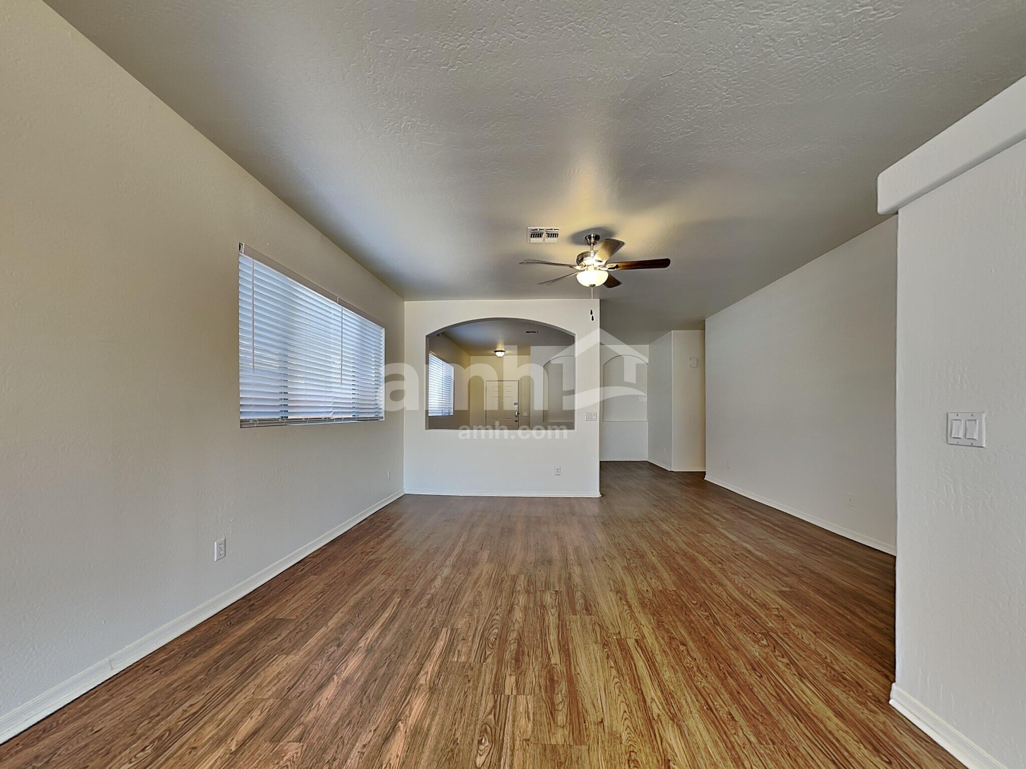 Building Photo - 11170 W Almeria Rd