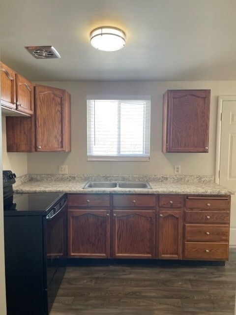 Building Photo - 542 E 200 N