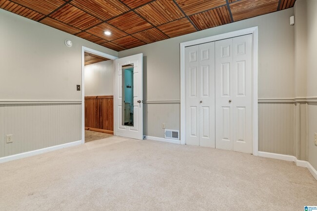 Building Photo - 3708 Northcote Dr.