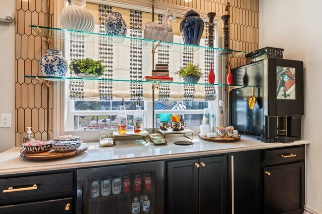 Coffee Bar - Luxe 88