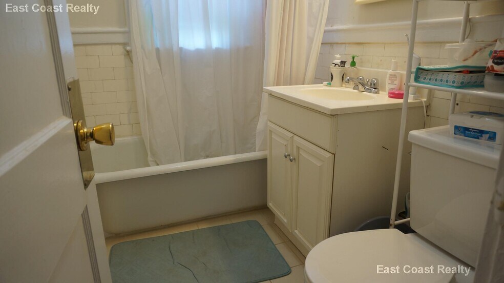 Building Photo - 36 Quint Ave