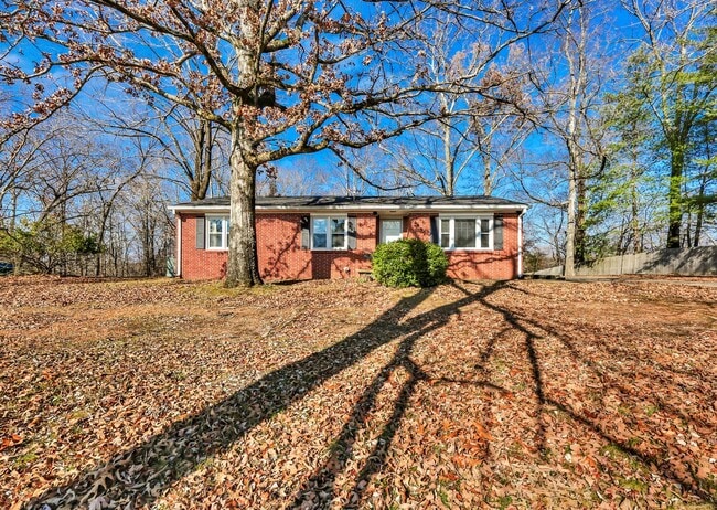 Building Photo - 2457 Antioch Church Rd