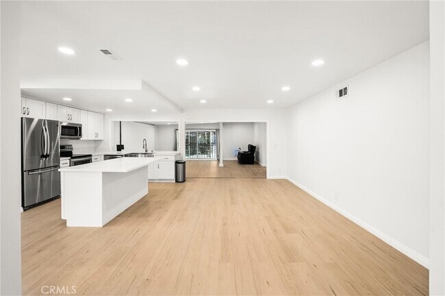 Building Photo - 13509 Destino St