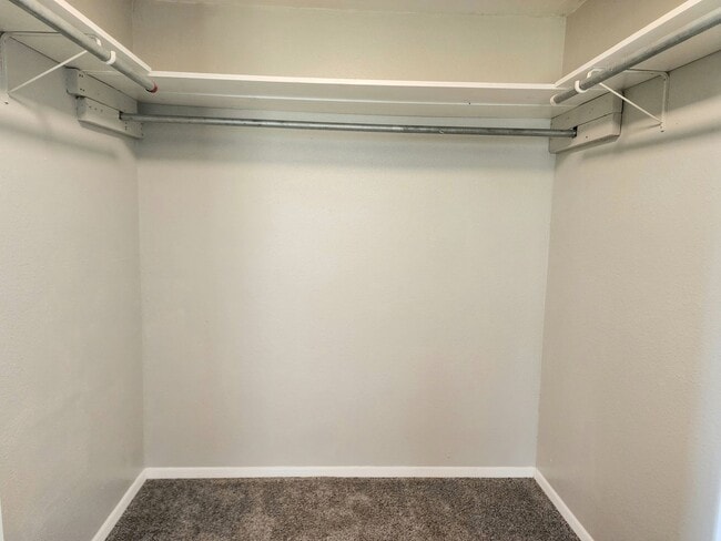 Building Photo - 905/907 N Ave K - duplex