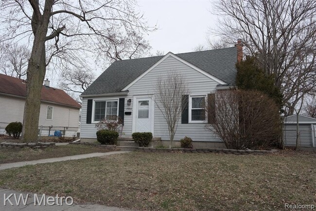 Primary Photo - 1586 W Saratoga St