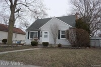 Building Photo - 1586 W Saratoga St