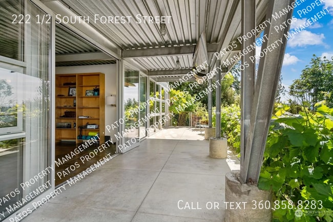 Building Photo - 222 1/2 South Forest Street-