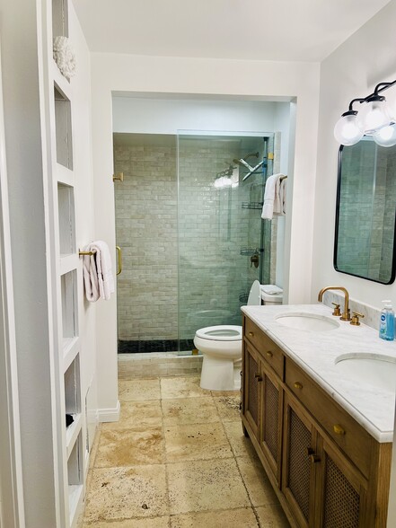 Primary bathroom - 24 Westwind St