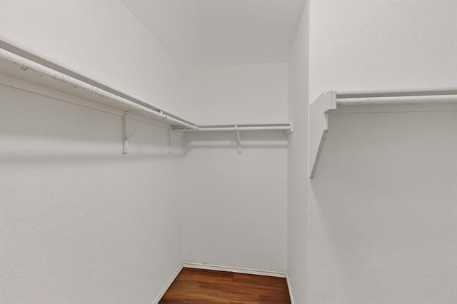 Building Photo - 708 Lark Dr