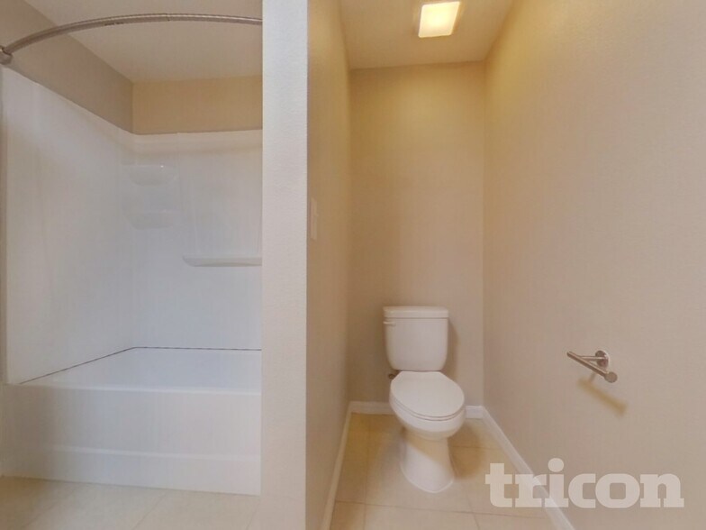 Building Photo - 2786 Flynn St