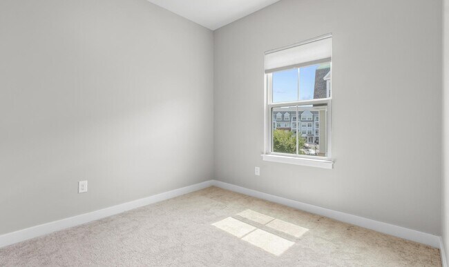 Building Photo - 446 Westport St