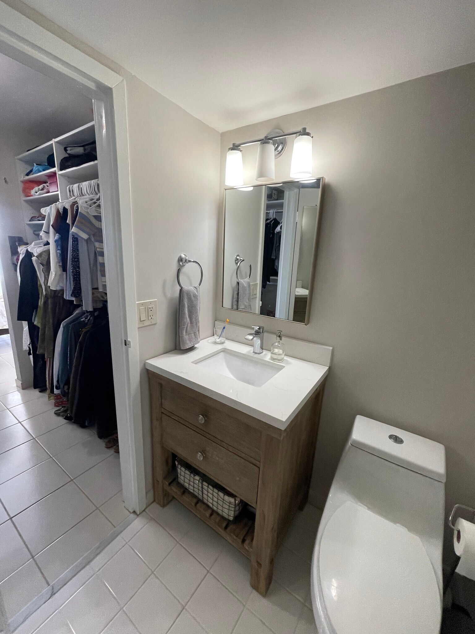 Bathroom - 126 SE 15th Rd