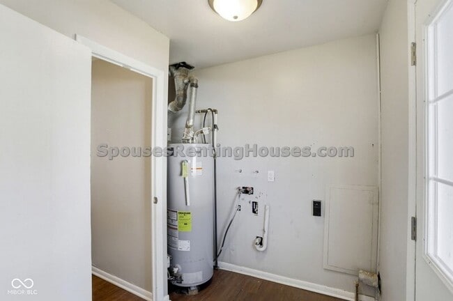 Building Photo - 1414 Ingomar St