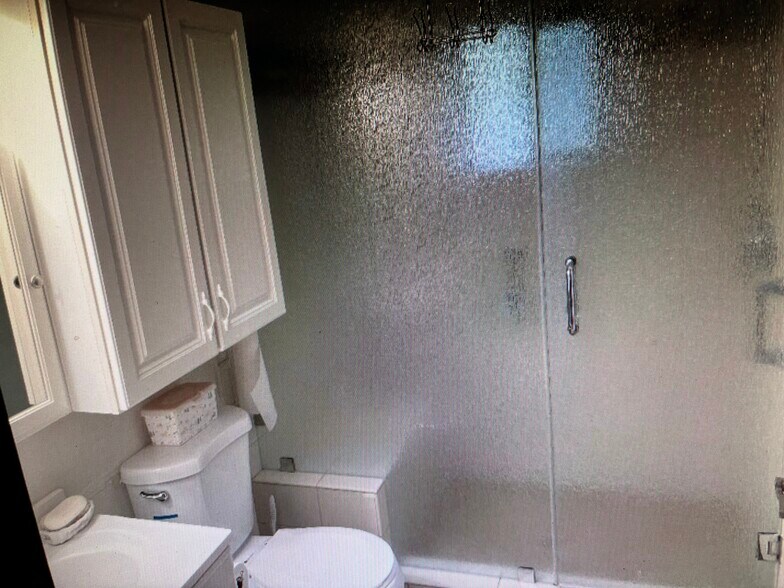 Building Photo - 5345 Quakertown Ave