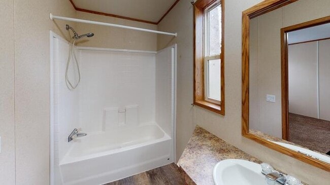 Building Photo - 124 Delta Ave