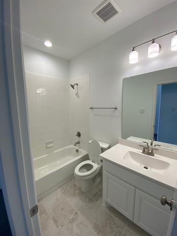 Building Photo - 405 Ambrose St