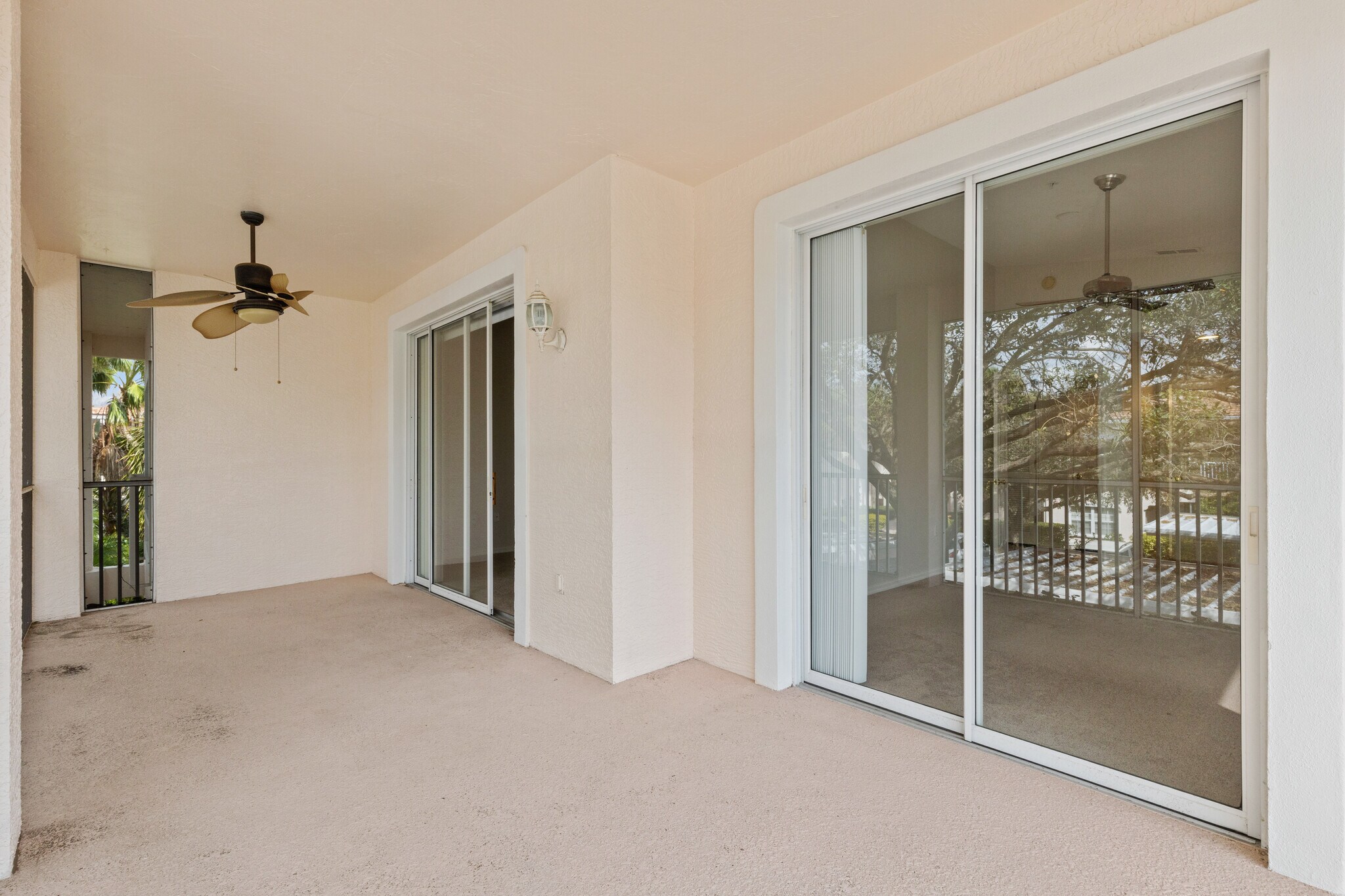 Building Photo - 4240 Central Sarasota Pky