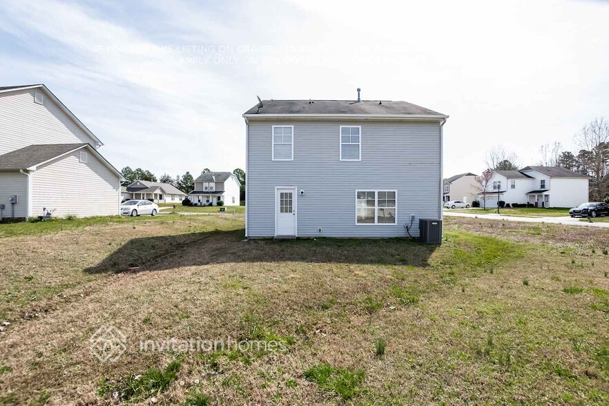 Building Photo - 1422 Moondance Ln