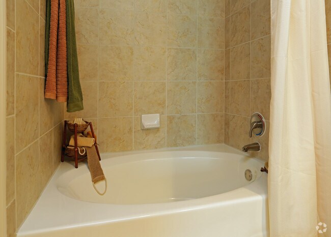 Bira Estates/1BR,1BA/Bathroom - Camden Riverwalk