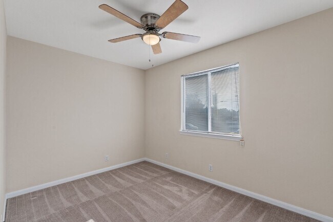 Building Photo - 3301 El Salido Pkwy