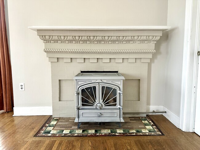 Building Photo - 423 S Coeur d'Alene St