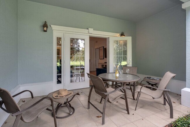 Building Photo - 7628 Heritage Crossing Way