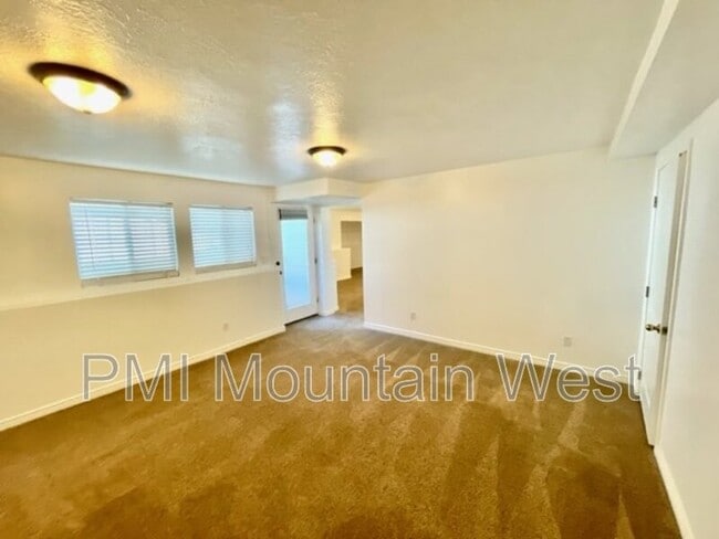 Building Photo - 2815 W 1375 N