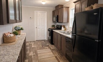 Building Photo - 417 Chevalier Dr