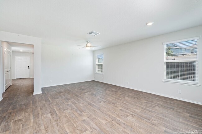 Building Photo - 5502 Rosillo Hill