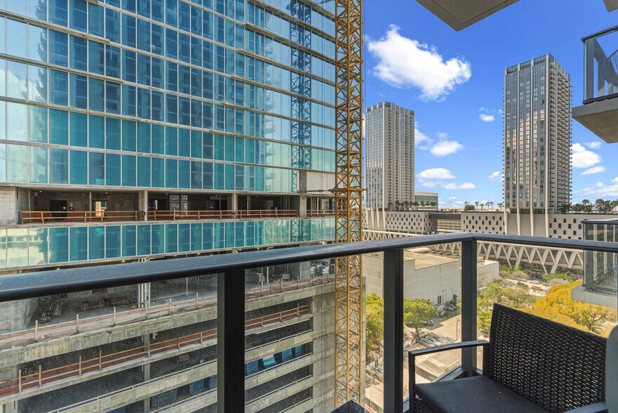 Building Photo - 11 NE 6th St