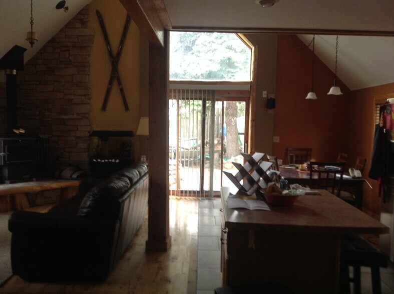 Building Photo - 1920 N Water St